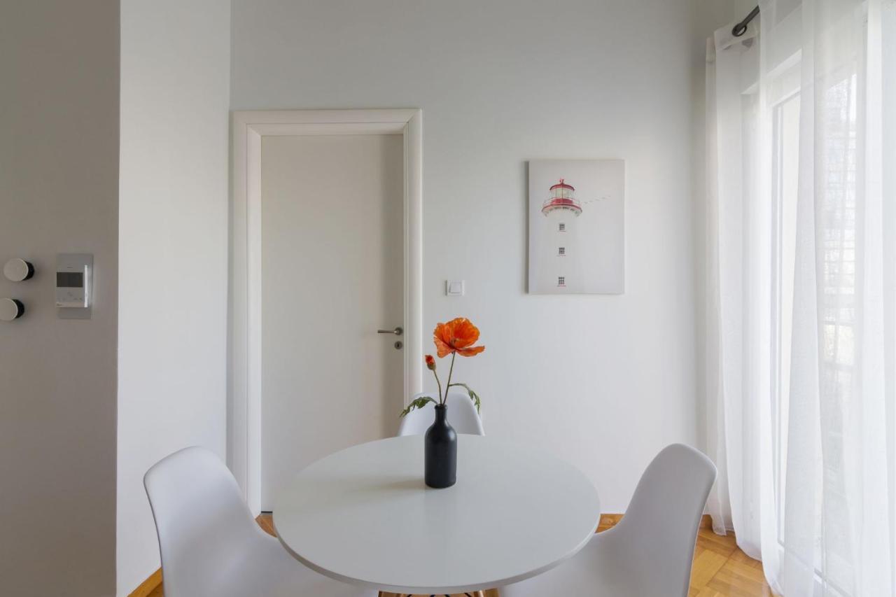 Classic Apartment For 4 People A Atina Dış mekan fotoğraf
